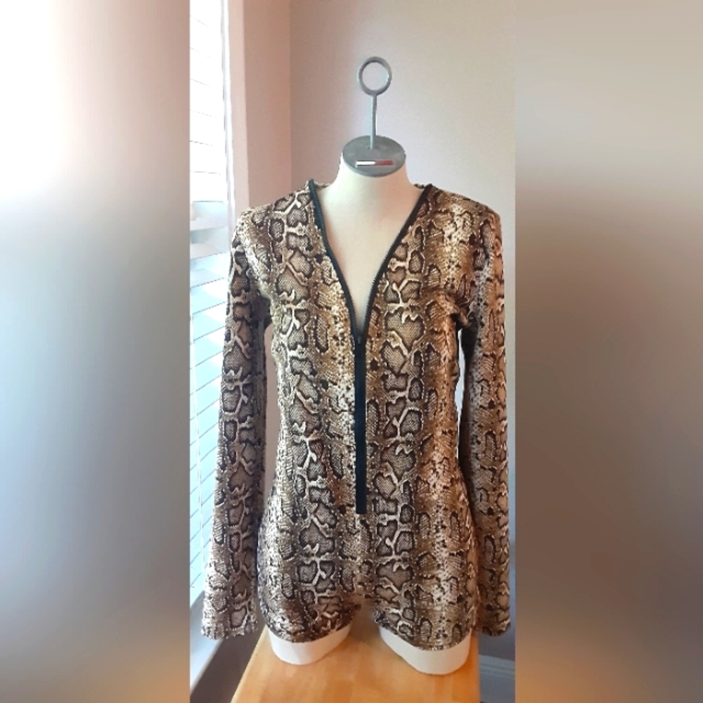 Long sleeve python shorts romper
